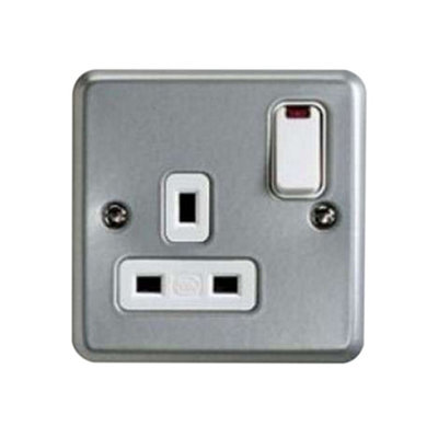 MK Electric Switch Socket Outlets 1 Gang With Neon Indicator Knockout K2477ALM