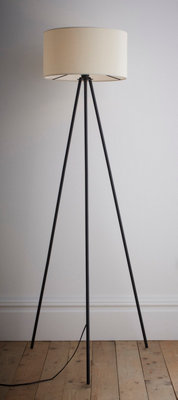 Metal tripod deals table lamp