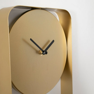 modern-gold-metal-wall-clock-with-black-details
