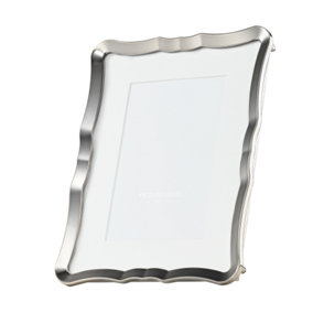 Modern Polished Nickel 4x6 Picture Frame with Rippled Edges and Curved Corners
