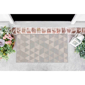 Modern Triangle Design Outdoor-Indoor Rugs Silver 50x80 cm
