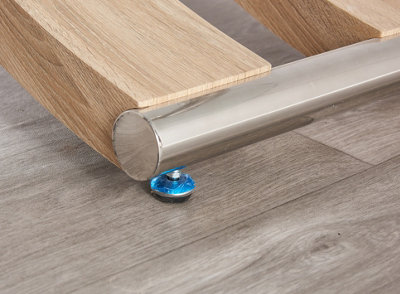 Modernique Nuovo Coffee Table, Tempered Clear Glass Top with Cross Leg in Oak