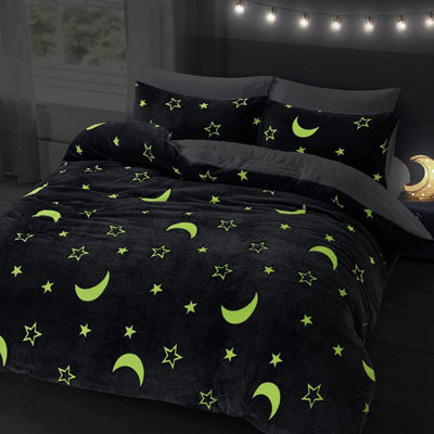 Glow in the outlet dark star duvet cover