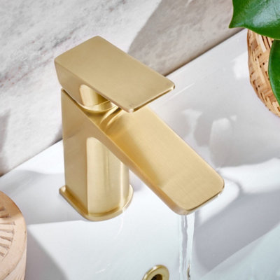 Muro Basin Mixer Tap Brushed Brass Finish Sink Mono Square Style Bathroom Tap