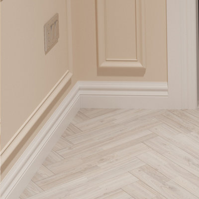 National Skirting Valencia MDF Skirting Board - 140mm x 18mm x 4200mm, Primed, No Rebate