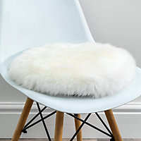 Natural White Round Sheepskin Chair Pad