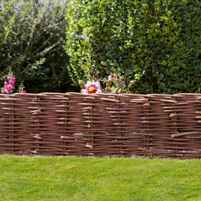 Natural Woven Willow Borders Garden Edging for Lawns, Flowerbeds & Pathways Durable & Quick installation by Garden Gear (6 Pack)