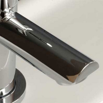 Nes Home Crox Twin Hot and Cold Twin Bath Taps Chrome