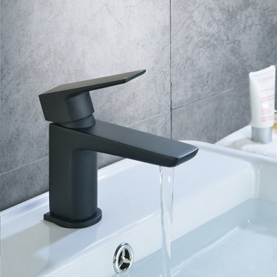 Nes Home Keninton Bathroom Basin Mono Mixer Black Matt Tap & Waste