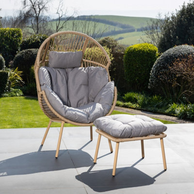 Rattan Effect Garden Egg Chairs and Garden Seating at B&Q