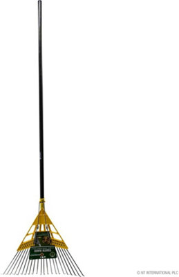 New 22 Teeth Metal Extending Garden Rake Leaf Leaves Grass Weed Lawn