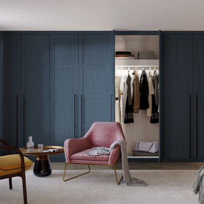 Shop fitted wardrobes