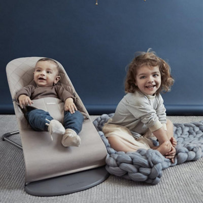 Newborn Baby Bouncer & Rocker Seat - Soft, Foldable & Adjustable Infant ...