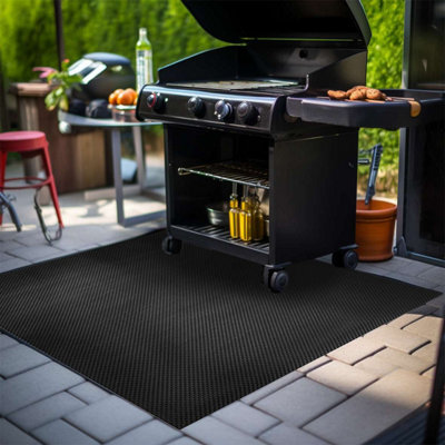 HEX Rubber BBQ Mat 150cm x 90cm DIY at B&Q