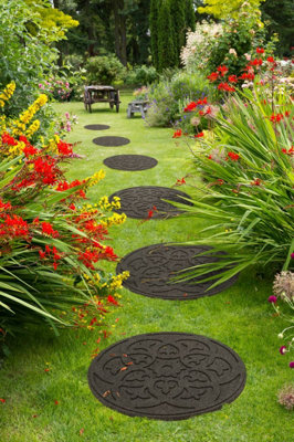 Nicoman Round Brown Scroll Stepping Stone - Pack of 1 - 4