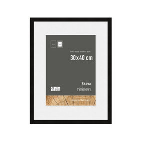 nielsen Skava 30 x 40 Black Wooden Picture Frame With A4 Mount