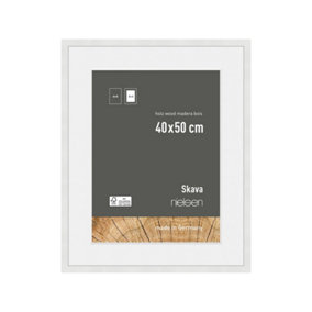 nielsen Skava 40 x 50cm White Wooden Picture Frame With 30x40cm Mount