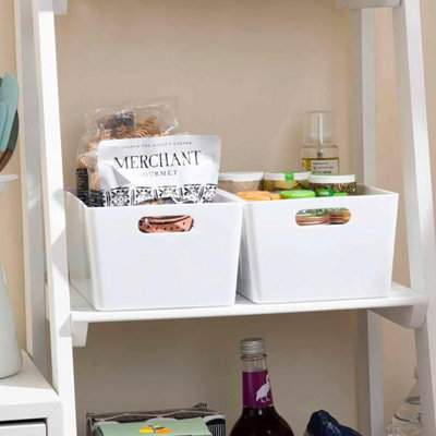 Niftii 5-Pack White Plastic Storage Baskets with Sturdy Handles, Lightweight & Durable Design 3.9L Capacity, 17 x 25 x 11cm
