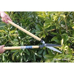Nishigaki N-375 Karikichi Hedge Shears 720mm