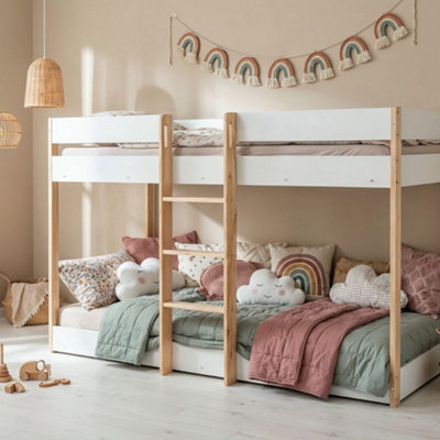 Noa & Nani Bunk Bed with Straight Ladder in Classic White & Pine Svea
