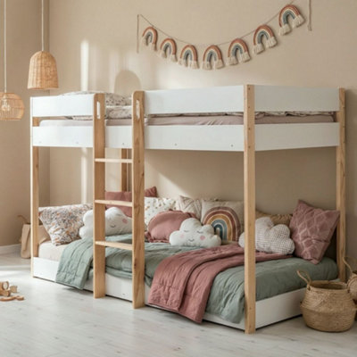 Noa & Nani Bunk Bed with Straight Ladder in Classic White & Pine Svea
