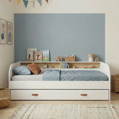 Noa & Nani Day Bed with Pull-Out Trundle in White & Pine Helene