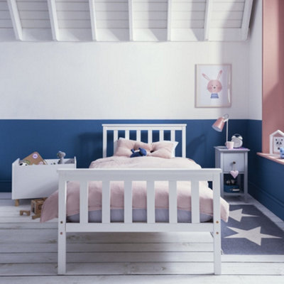 Noa & Nani Single Bed with Pull Out Spacesaver Trundle in Classic White ...