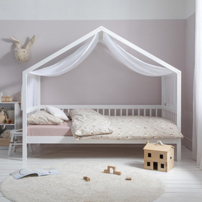Noa & Nani Treehouse Single Day Bed with Olaf Trundle in Classic White ...