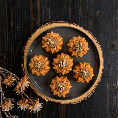 Nordic Ware Bronze Sunflower Cakelet Pan | DIY at B&Q
