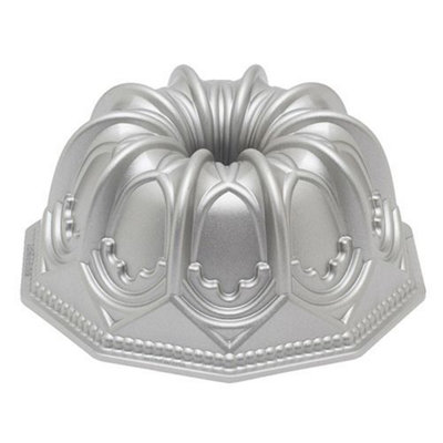 Nordicware Vaulted Cathedral Bundt Pan – Cast Aluminum Non-Stick Baking Pan, 9 Cup Capacity