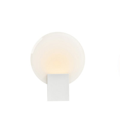 Nordlux Hester Indoor Ensuite Shower Bathroom Plastic Wall Light in White (Diam) 9.3cm