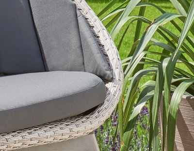 Norfolk Leisure Chedworth Outdoor Curved Bench