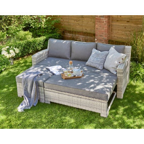 Norfolk Leisure Oxborough Pull Out Lounge Sofa
