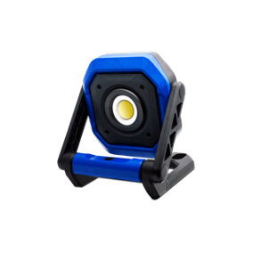 Nova Star. Free-Standing, Rechargeable 2000 Lumen LED Work Light