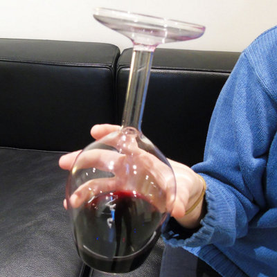 Verre à vin inversé - Gadget - Achat & prix