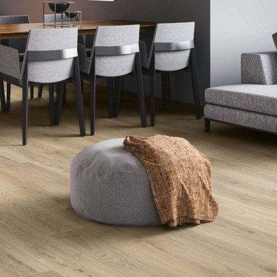 Oak Effect Laminate Flooring 12mm AC5 Rated Floorboards 6 Plank Box 1.51m²