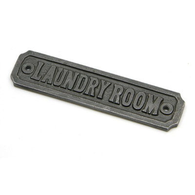 Oakcrafts - Antique Cast Iron 'Laundry Room' Door Sign - 145mm x 35mm