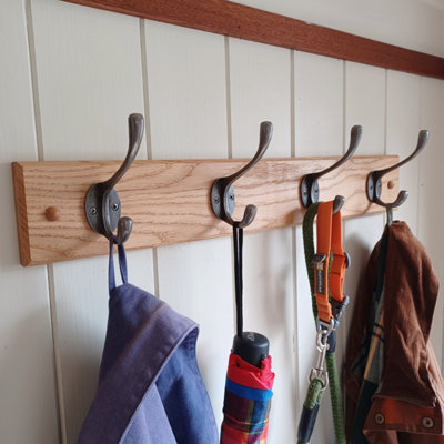 Oakcrafts - Handcrafted Solid Oak Coat Rack with Cast Iron Hooks and Oval Base Plate 900mm - 6 Hooks - 4