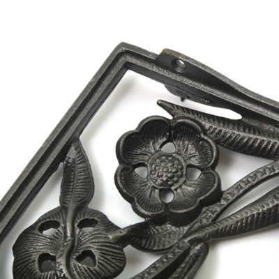 Oakcrafts - Pair of Antique Cast Iron Decorative Flower Shelf Brackets - 200mm x 175mm