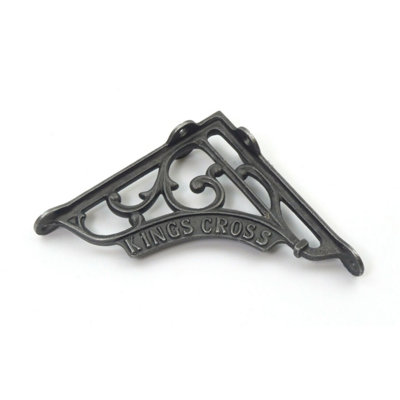 Oakcrafts - Pair of Antique Cast Iron London Kings Cross Shelf Brackets - 125mm x 125mm