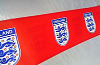 Official Licensed England Red Emblem Football Wallpaper Border