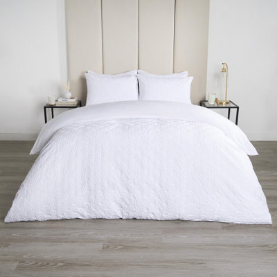 OHS Geometric Embossed Duvet Set, White - Single