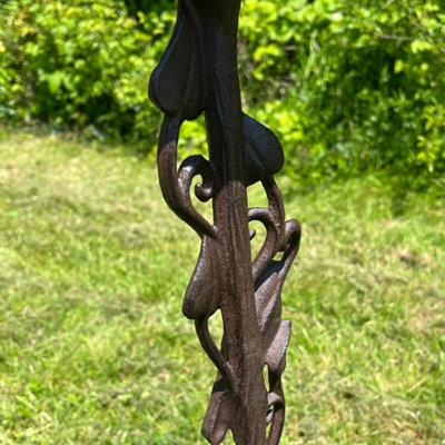 Ornate Cast Iron Bird Bath Feeder Dish Ground Stake