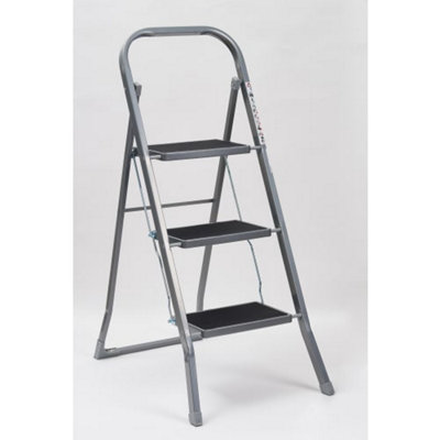 OurHouse SR20056 3 Rubber Tread Step Ladders DIY at B&Q