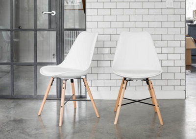 White bucket 2024 dining chairs