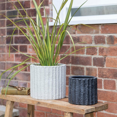Outdoor Charleston Textured Antracite Planter Set of 3 | DIY at B&Q