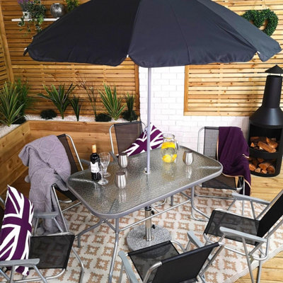 Six person store patio set