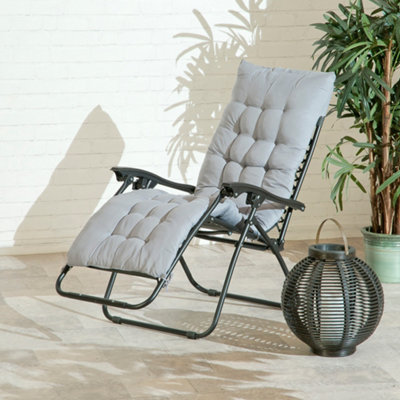 Outdoor Garden Furniture  Royale Relaxer Garden Chair with Long Padded Cushion/Charcoal