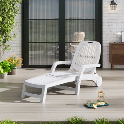Chaise Lounge White Resin Sun Loungers Resin Pool Lounge Chairs