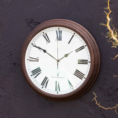 Outdoor Garden Wall Clock Perfect Time Radio Controlled 38cm